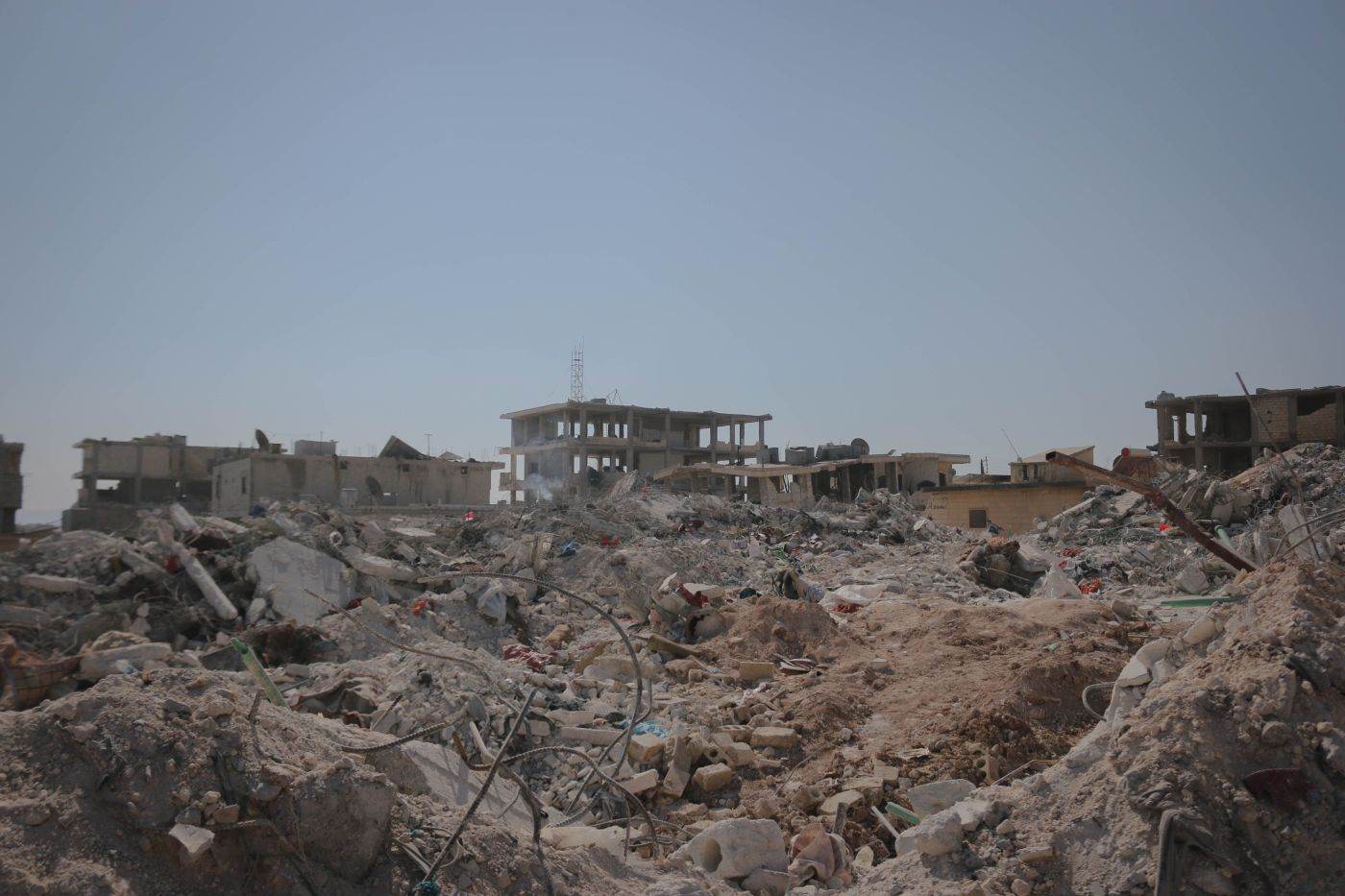 AFP: Siria redeschide frontiera cu Iordania în urma loviturilor aeriene